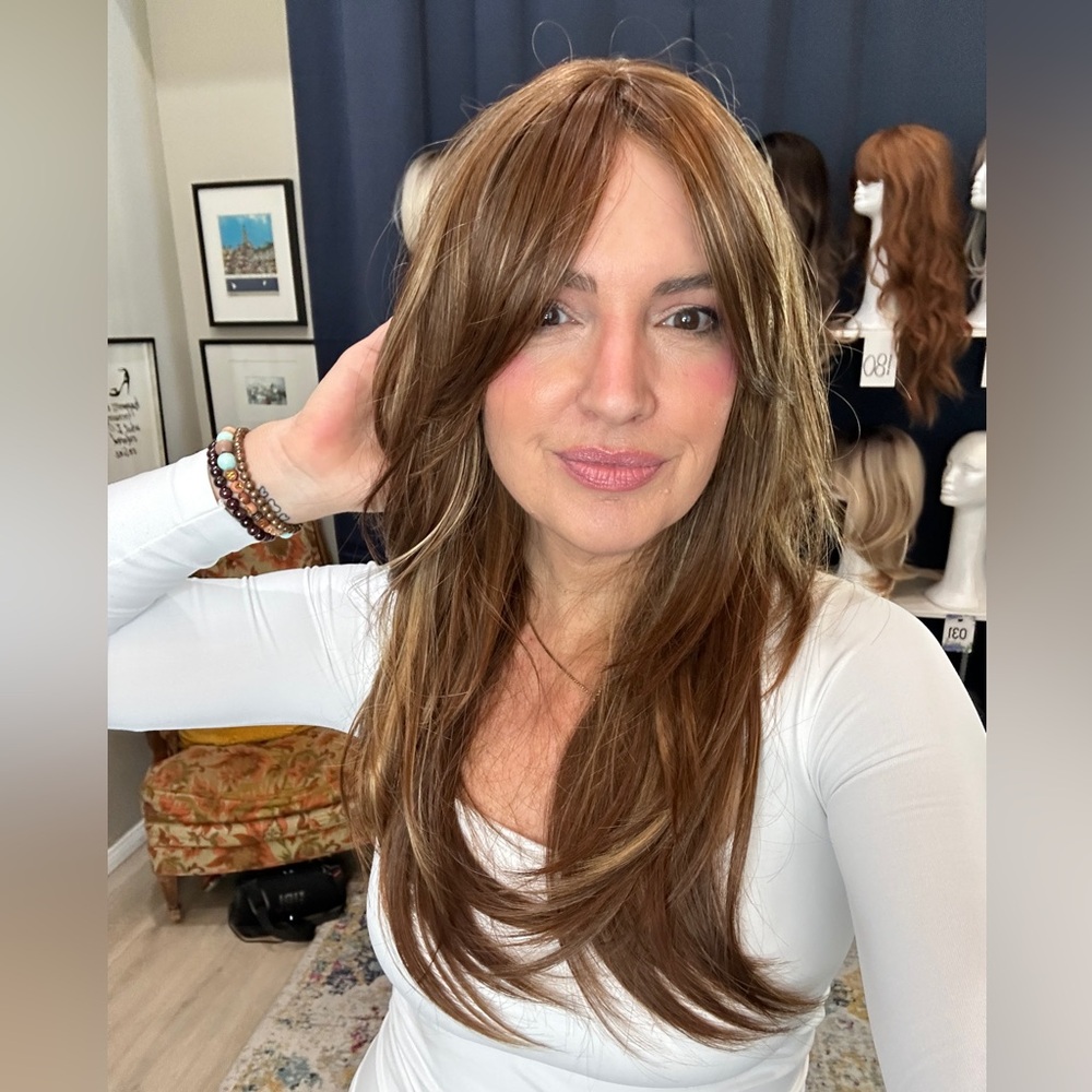 031 "the Livi" Light Golden Brown Straight LONG 24” Synthetic Wig - Picture 2 of 11